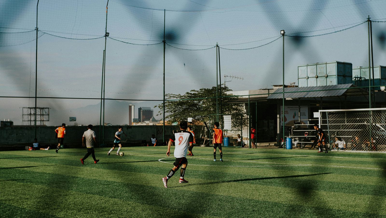 米兰U16队1比0赢得德比战